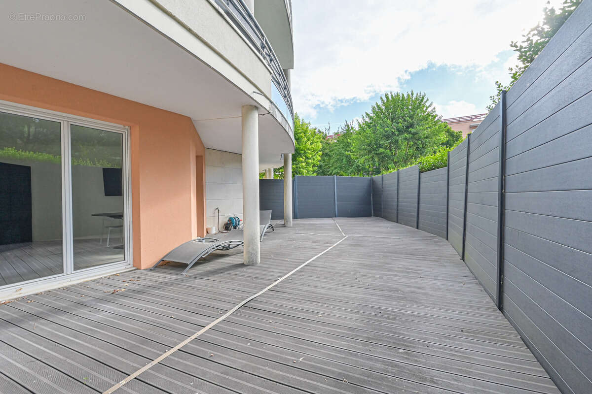 Appartement 66 m² à Creteil  - photo 2
