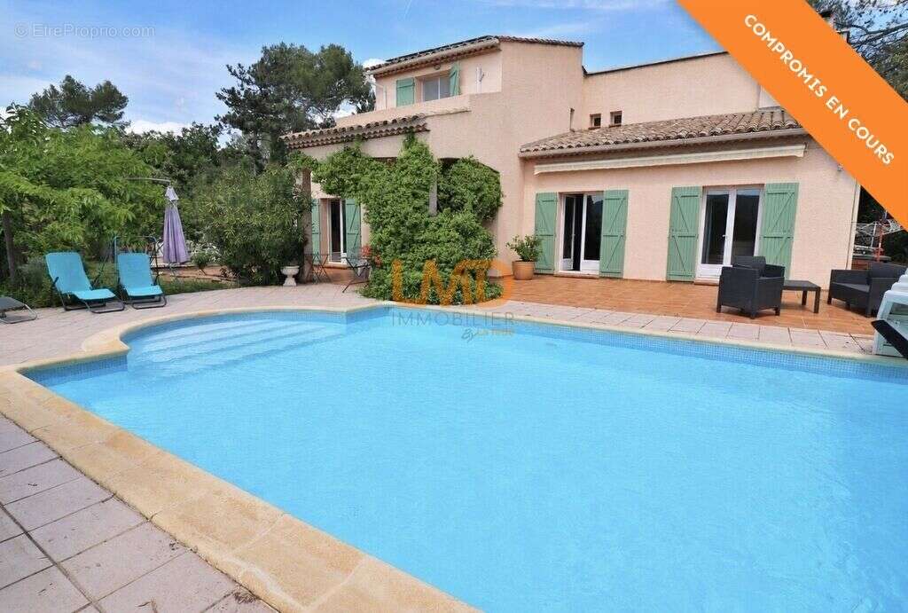 Saint Maximin la Sainte Baume: villa T7 de 155m2 sur terrain 290 - photo 2