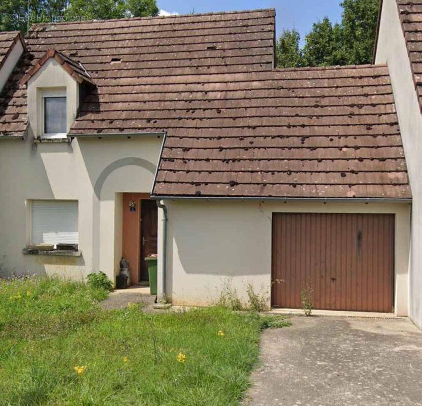 Maison à SAINT-HONORE-LES-BAINS