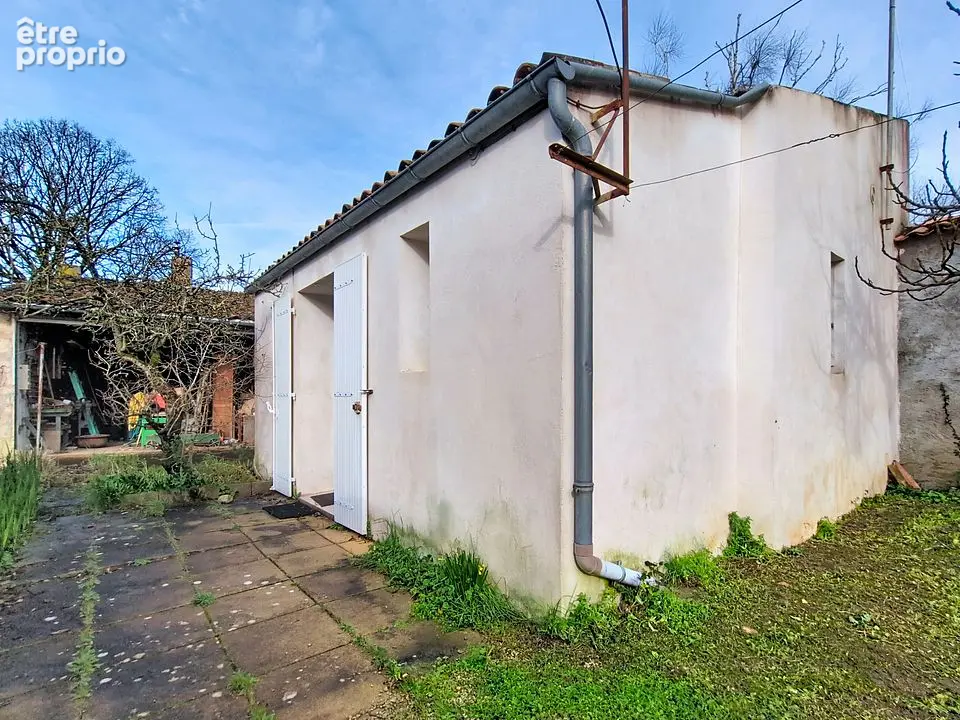 Maison Nieul Sur Mer 6 pièce(s) 153 m2 + T2 + studio, jardin, garage, atelier, dépendances - photo 15