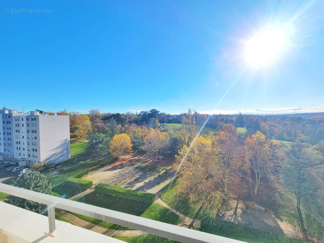 Appartement à OULLINS