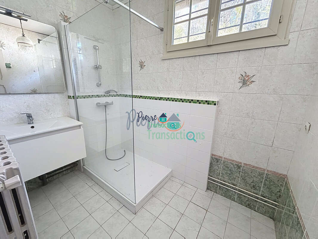 Maison à SAINT-JEAN-DE-FOLLEVILLE