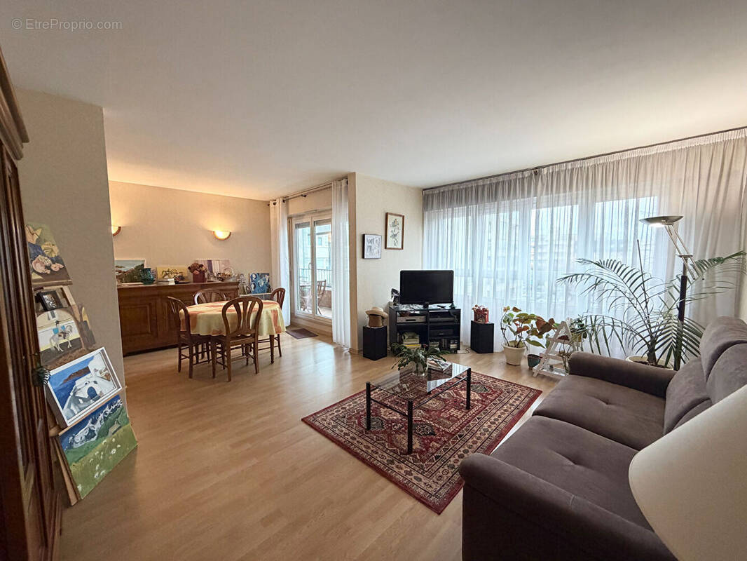 Appartement à SAINT-GRATIEN