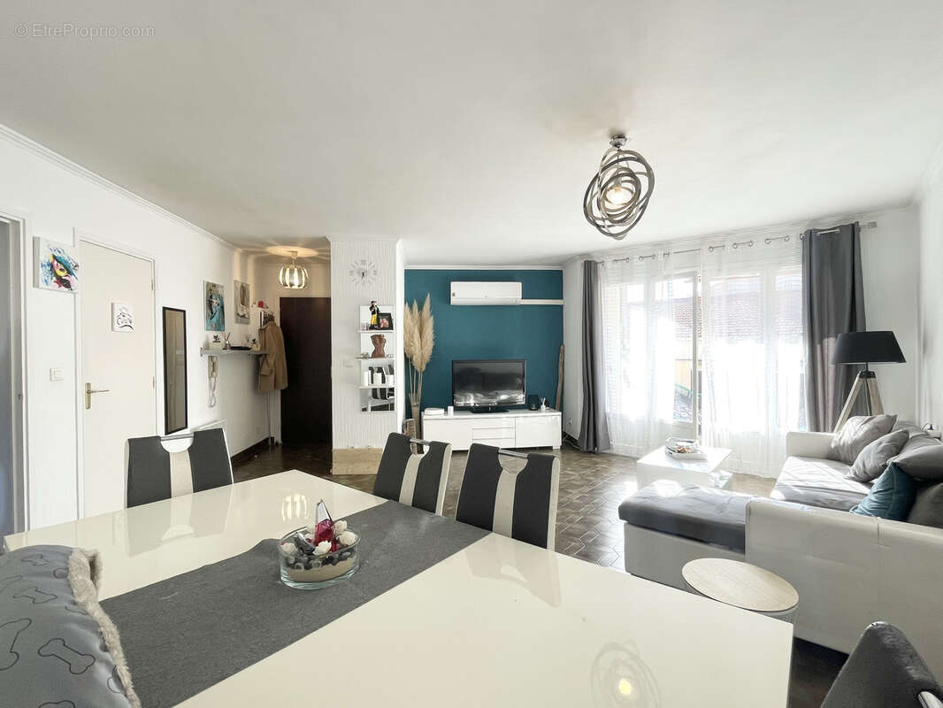 Appartement à FREJUS