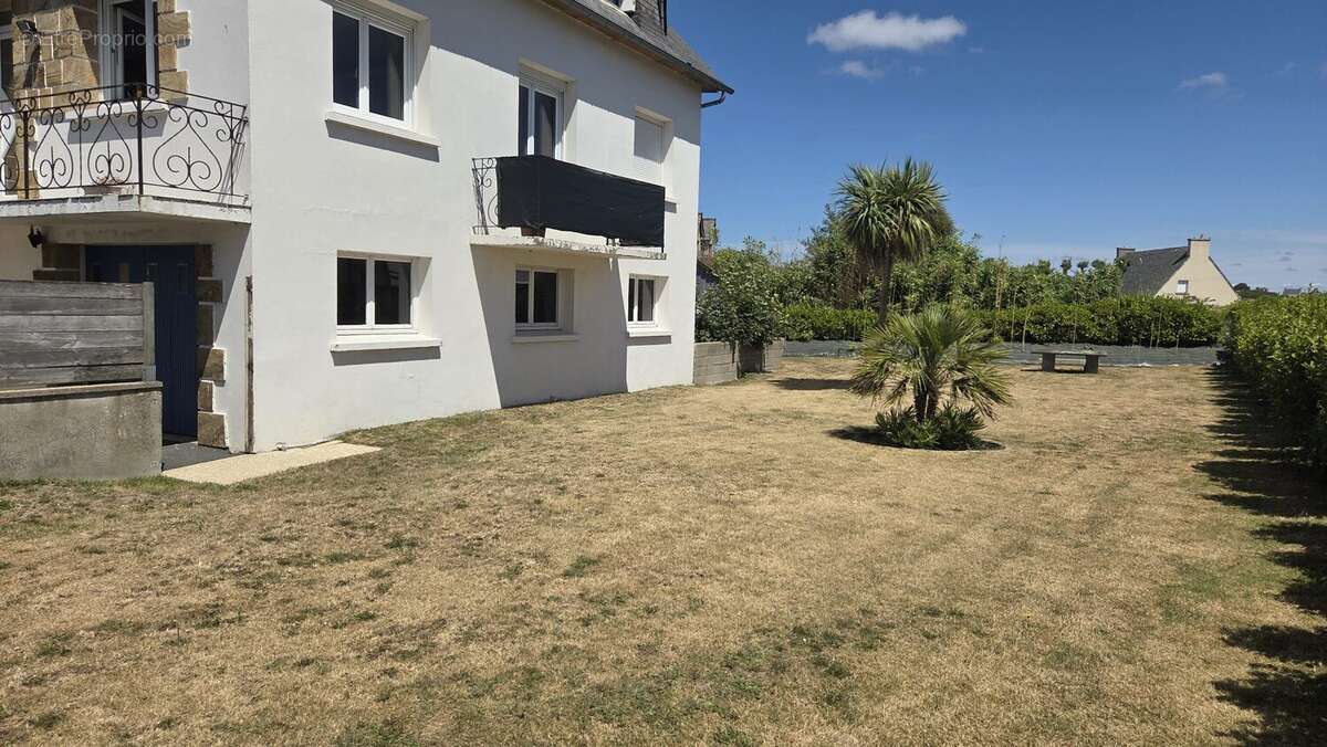 Maison à SANTEC