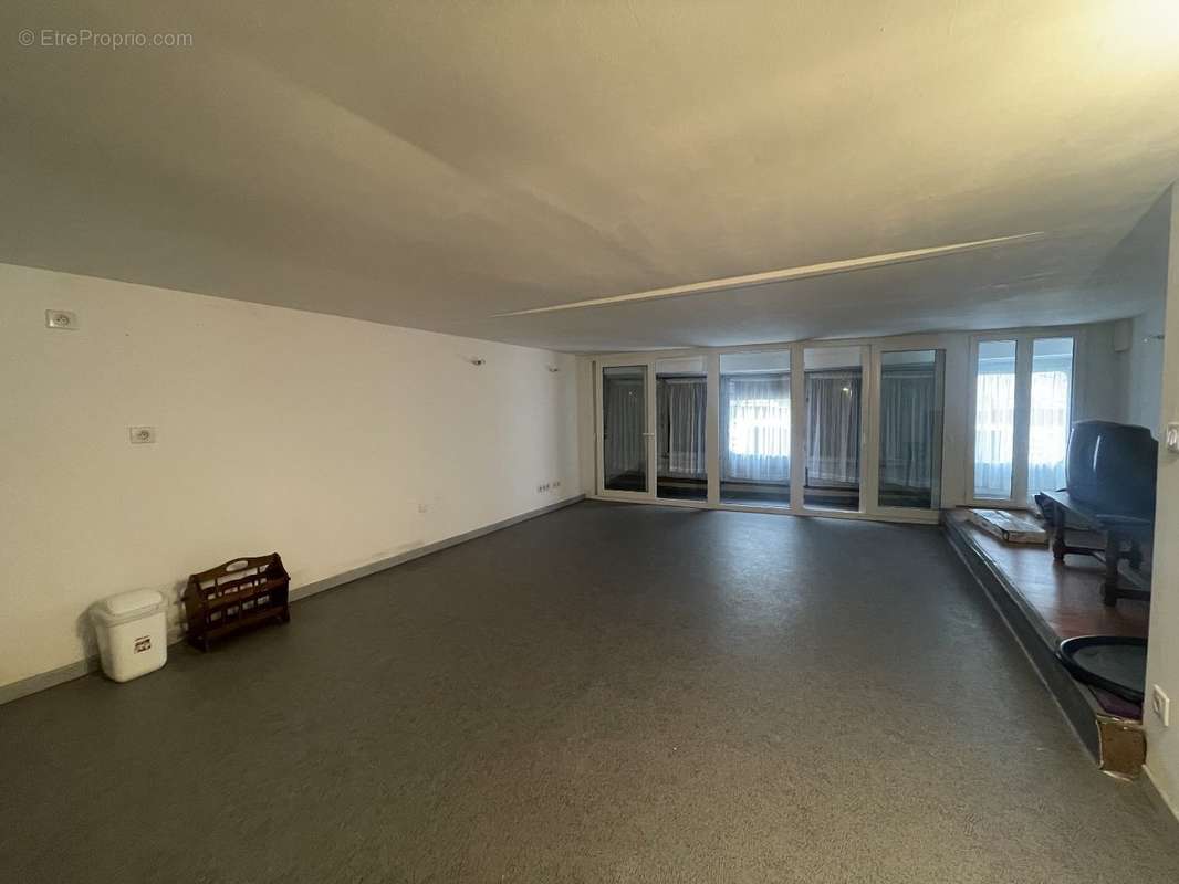 Maison à SAINT-YRIEIX-LA-PERCHE