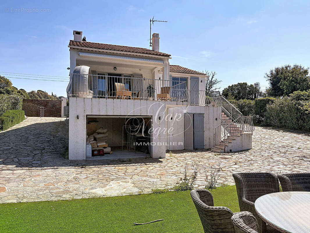 Maison à LA CROIX-VALMER