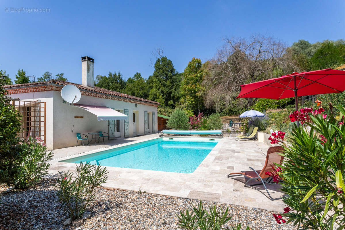 Maison de campagne, garage, piscine, terrain. - photo 7