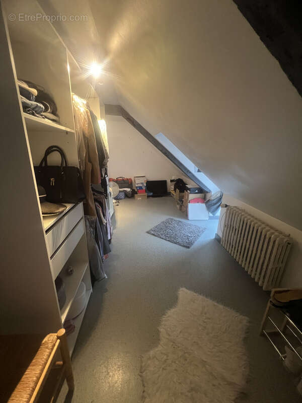 Commerce à JUGON-LES-LACS