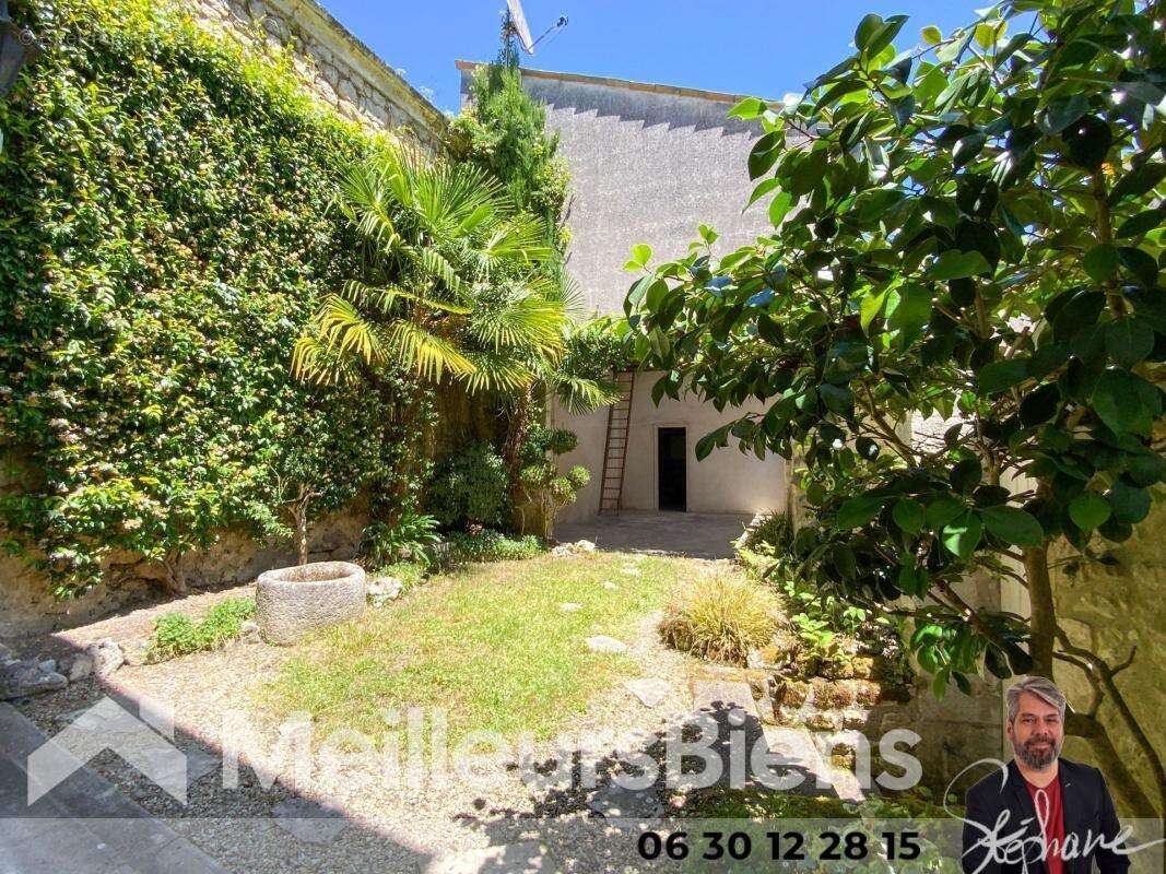 Maison centre ville de Jonzac avec espace pro - photo 2