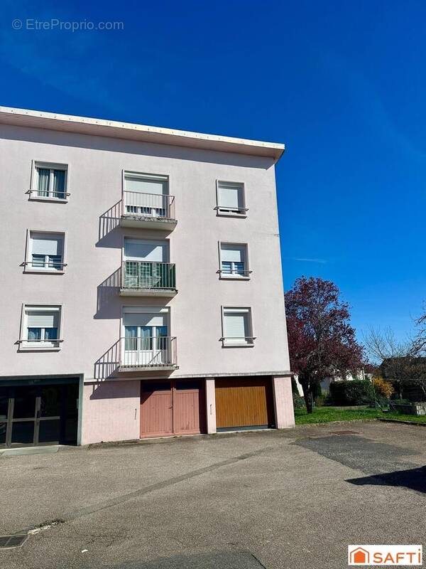 Photo 1 - Appartement à VARENNES-VAUZELLES