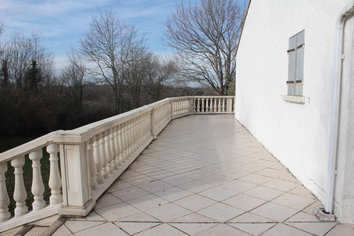 Photo 3 - Maison à MIRAMBEAU