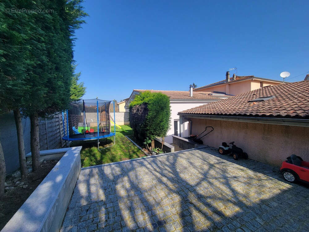 Maison à ROUSSILLON