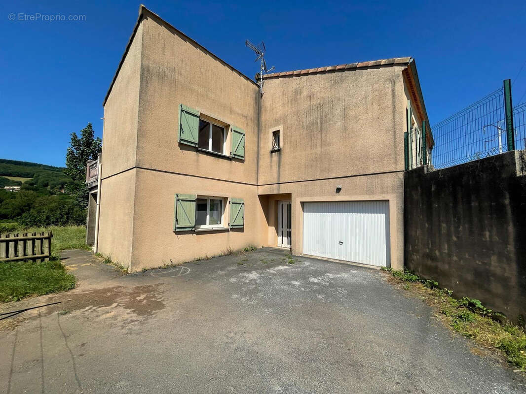 Maison à SAUVETERRE