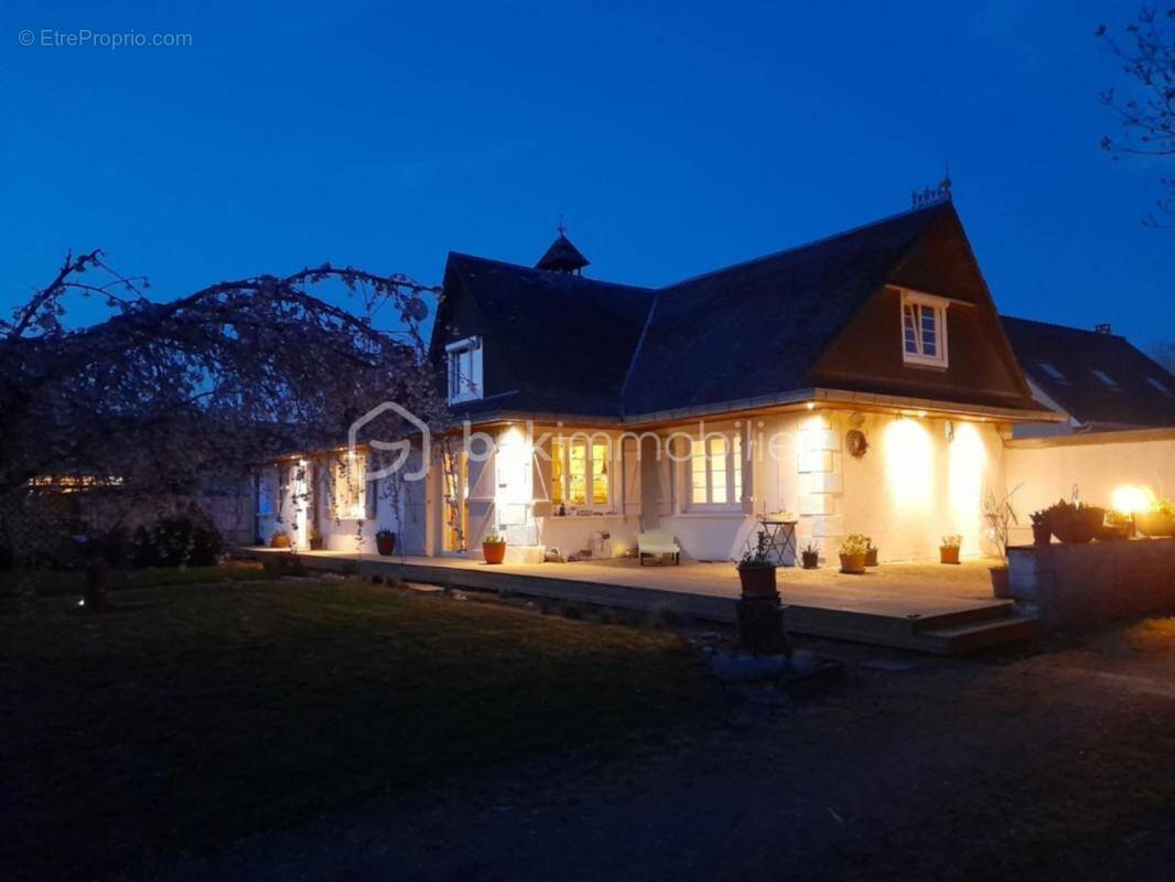 Maison à BEAURAINVILLE