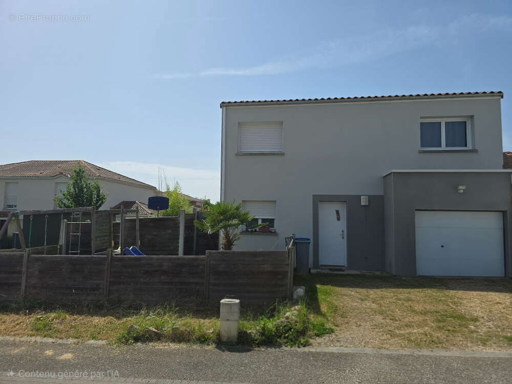 Maison à LE PELLERIN