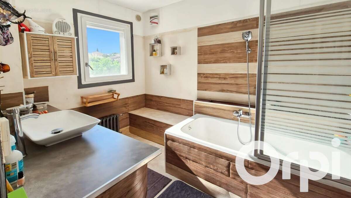 Maison à PONT-SAINT-ESPRIT