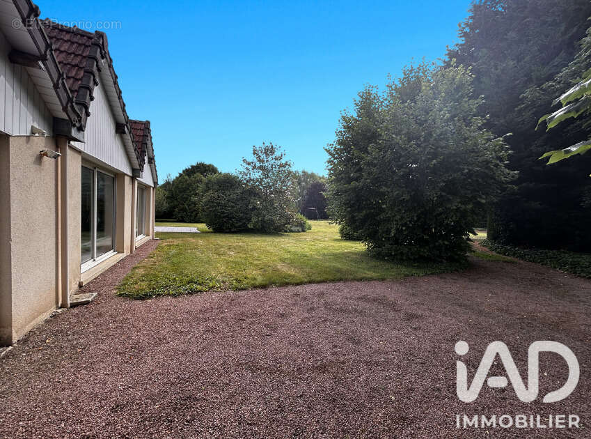 Maison 83 m² à Breteuil  - photo 9