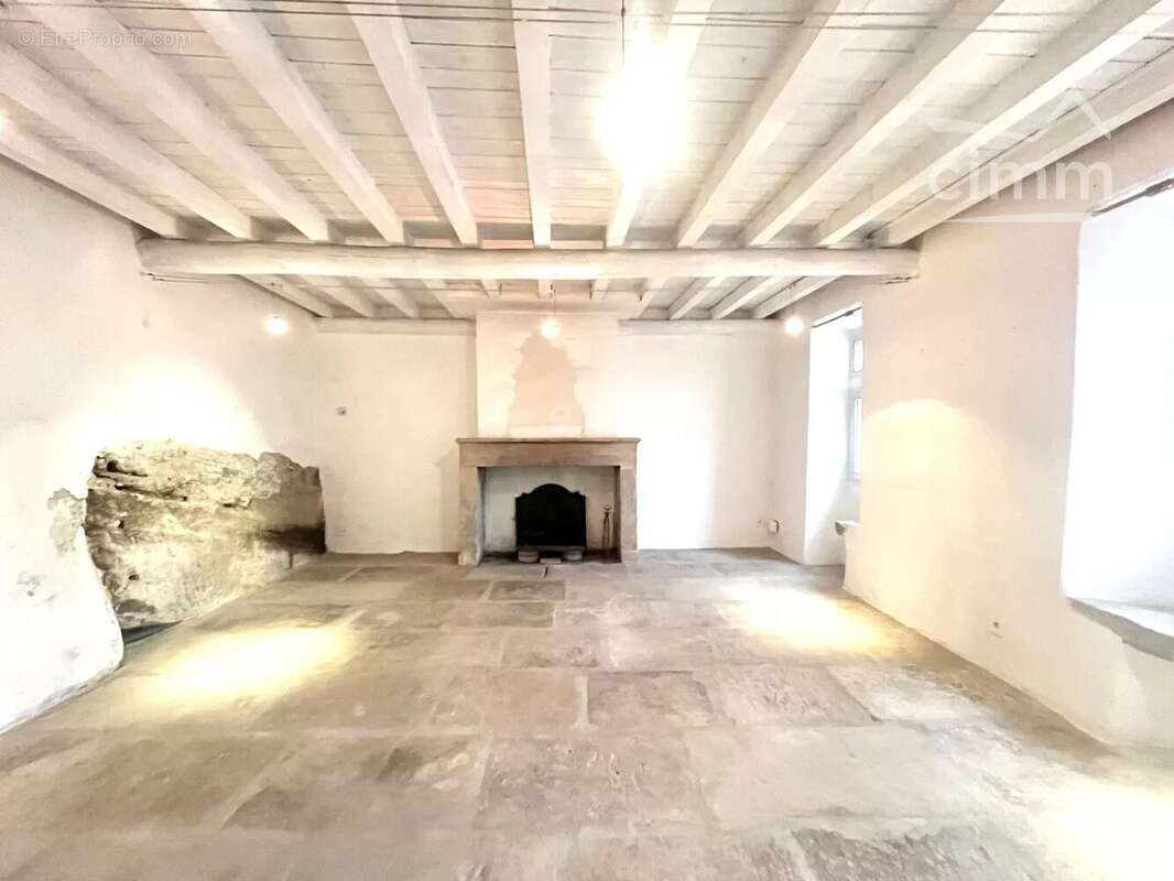 Maison à CHAMARET