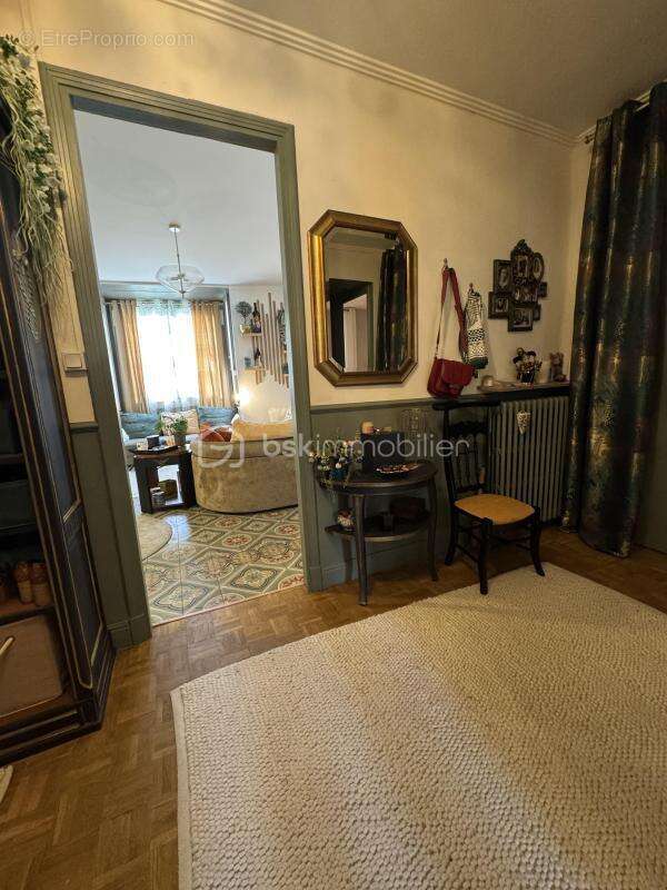 34500 BEZIERS - Bd de GENEVE - Appt 1er étage - 115m2 + véranda 20m2 + 2 greniers - Rénové - Isolé - Equipé - photo 6
