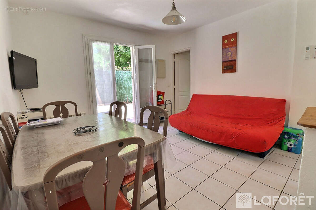 La Londe Les Maures / Miramar, 4 pièces, deux terrasses avec stationnement. - photo 2