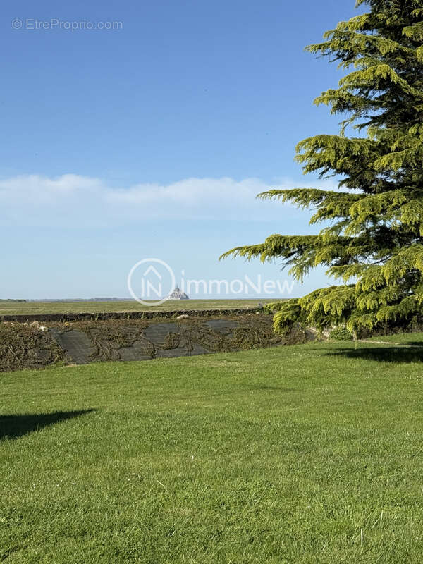 Maison à LE VAL-SAINT-PERE