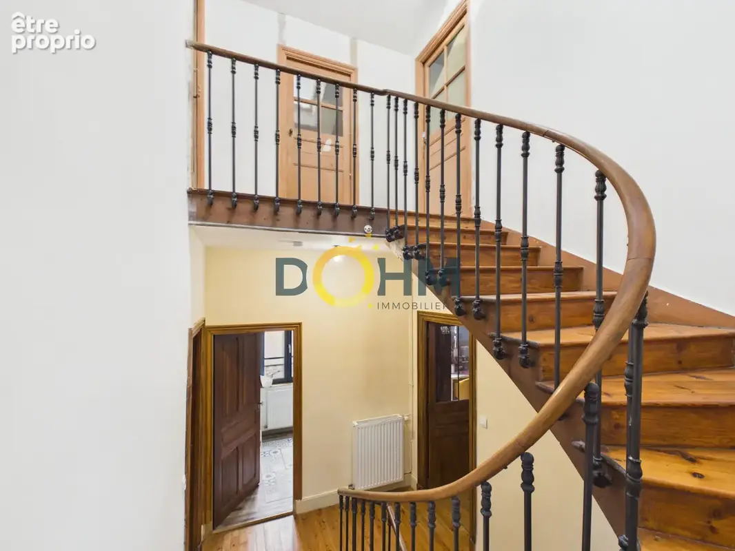 Maison familiale de caractère avec dépendance, jardin et beau potentiel d’aménagement - photo 14