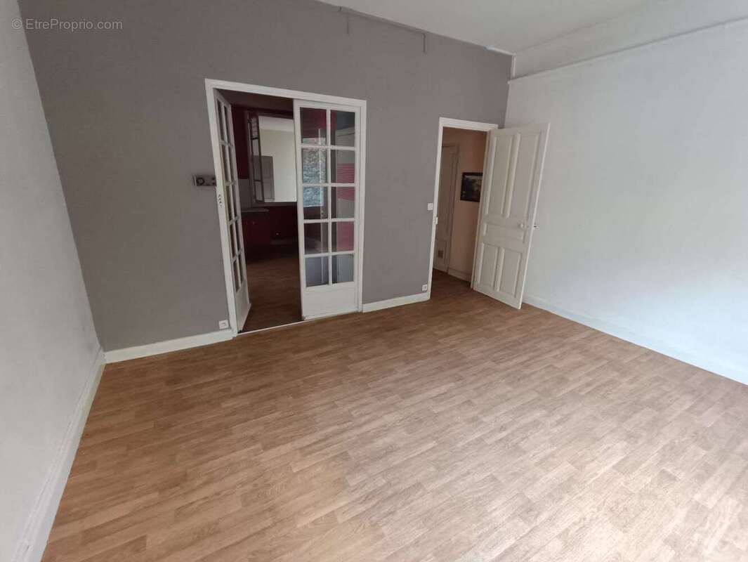 Appartement 85 m² à Tulle  - photo 13