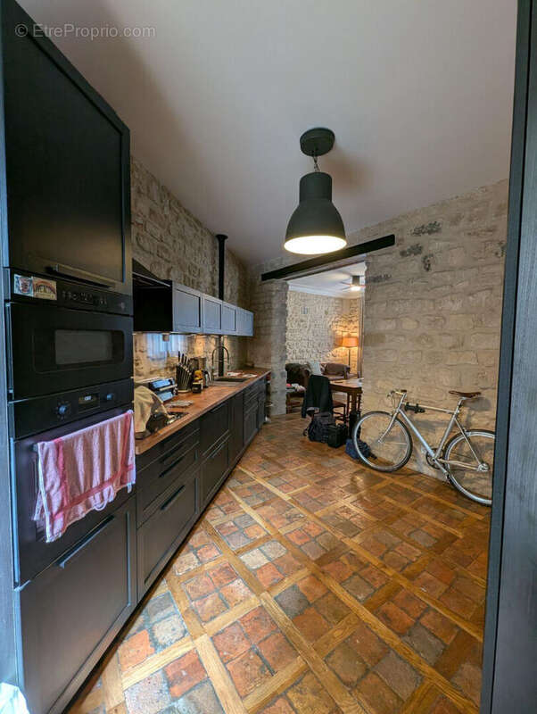 Appartement à PARIS-14E