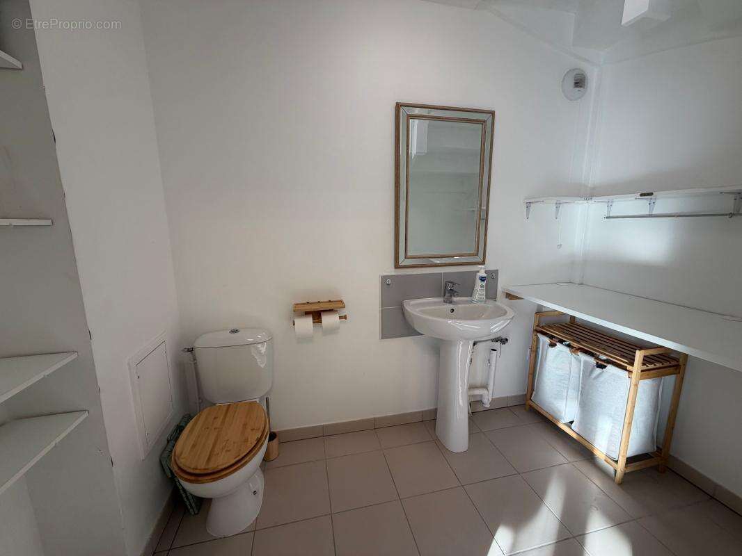 Maison à LA SALVETAT-SAINT-GILLES