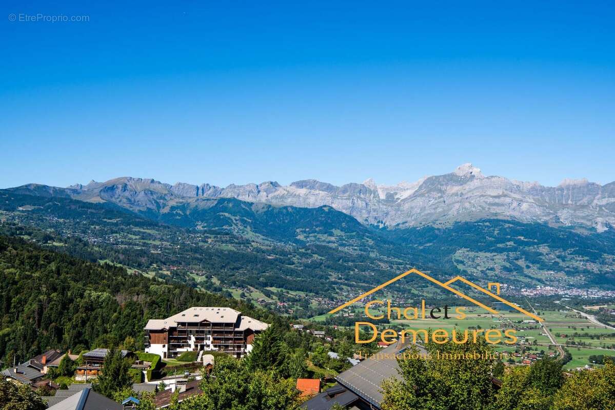 Terrain à SAINT-GERVAIS-LES-BAINS