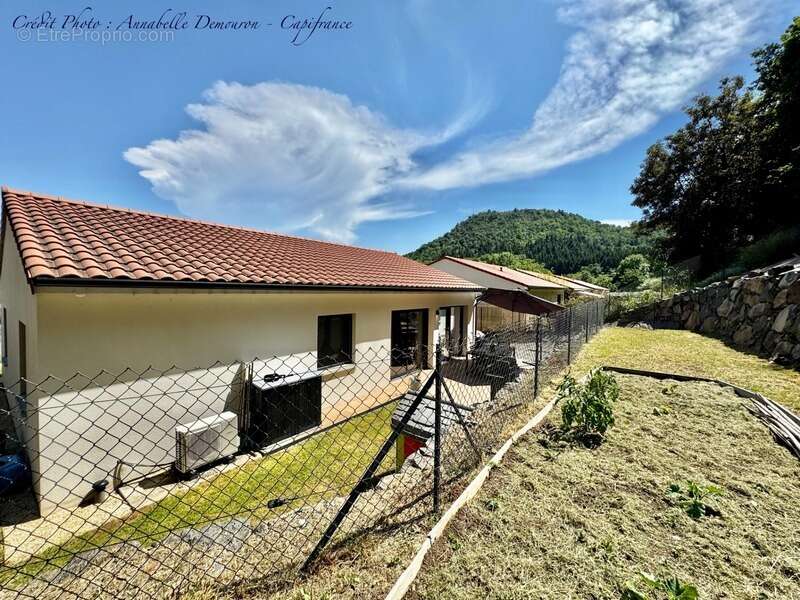 Maison à VOLVIC