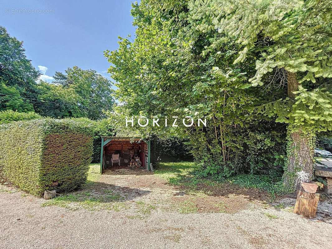 Maison à CHARNAY-LES-MACON