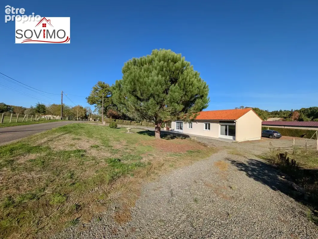 Le charme d'un plain pied de 1975 sur plus de 4700 m2 de terrain avec hangar - photo 5