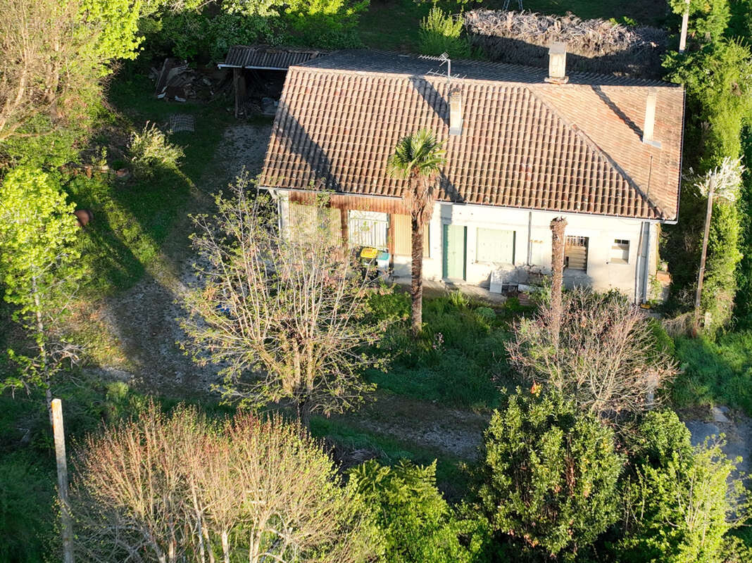 Maison à MONTBARTIER