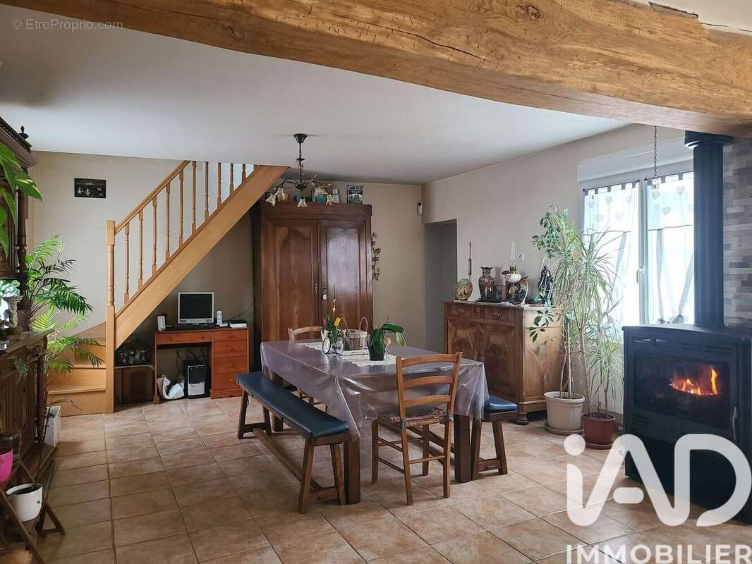 Photo 2 - Maison à VERNOIL
