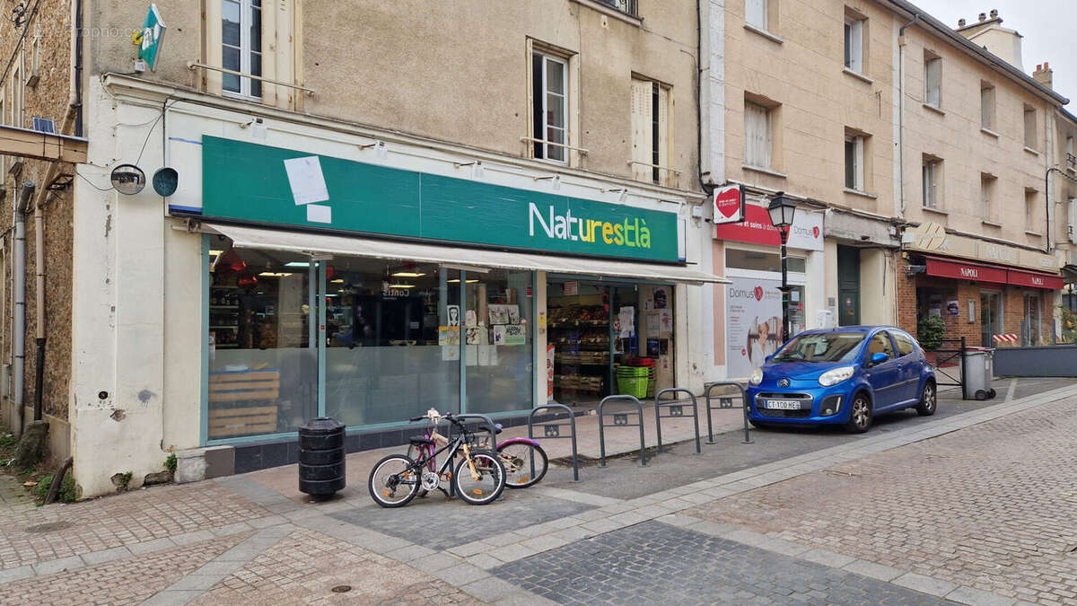 Commerce à PALAISEAU