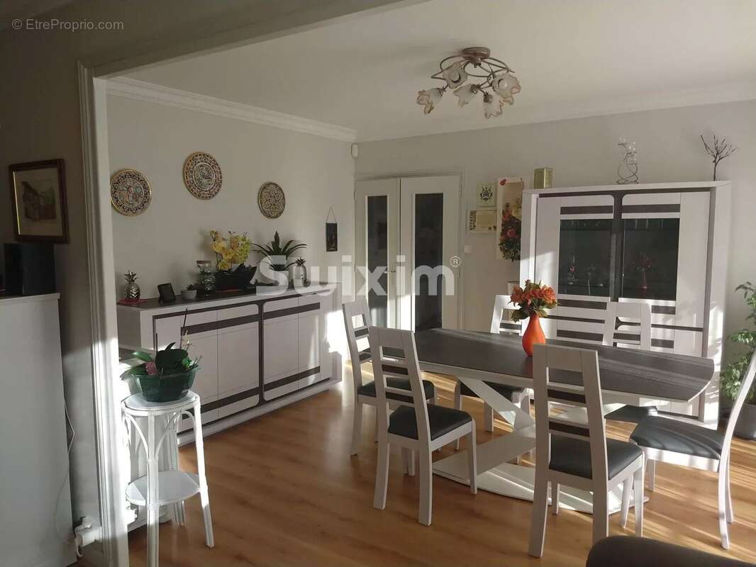 Maison à CUISERY
