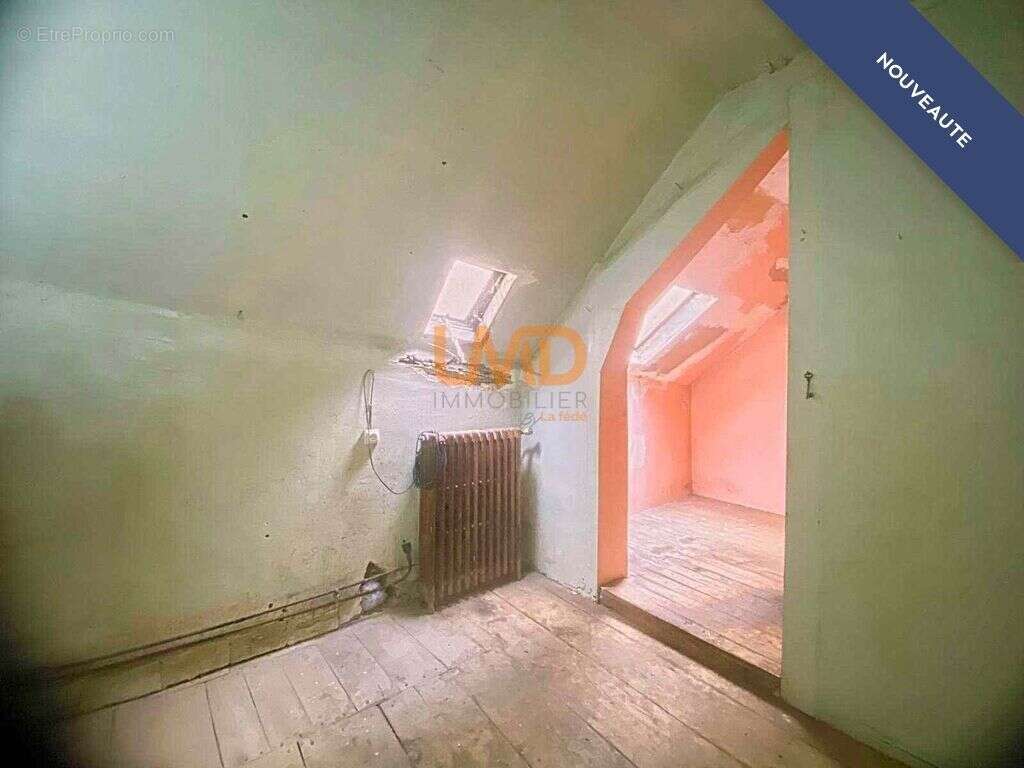 Maison à SARGE-SUR-BRAYE