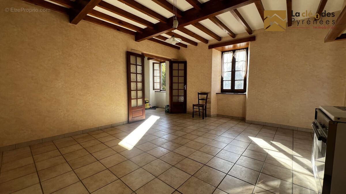 Maison à JEZEAU