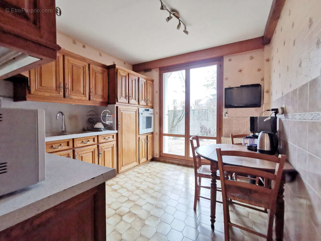 Maison à SAINT-ANDRE-LES-VERGERS