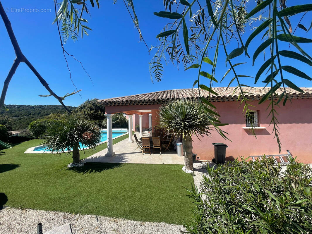 Maison à FREJUS