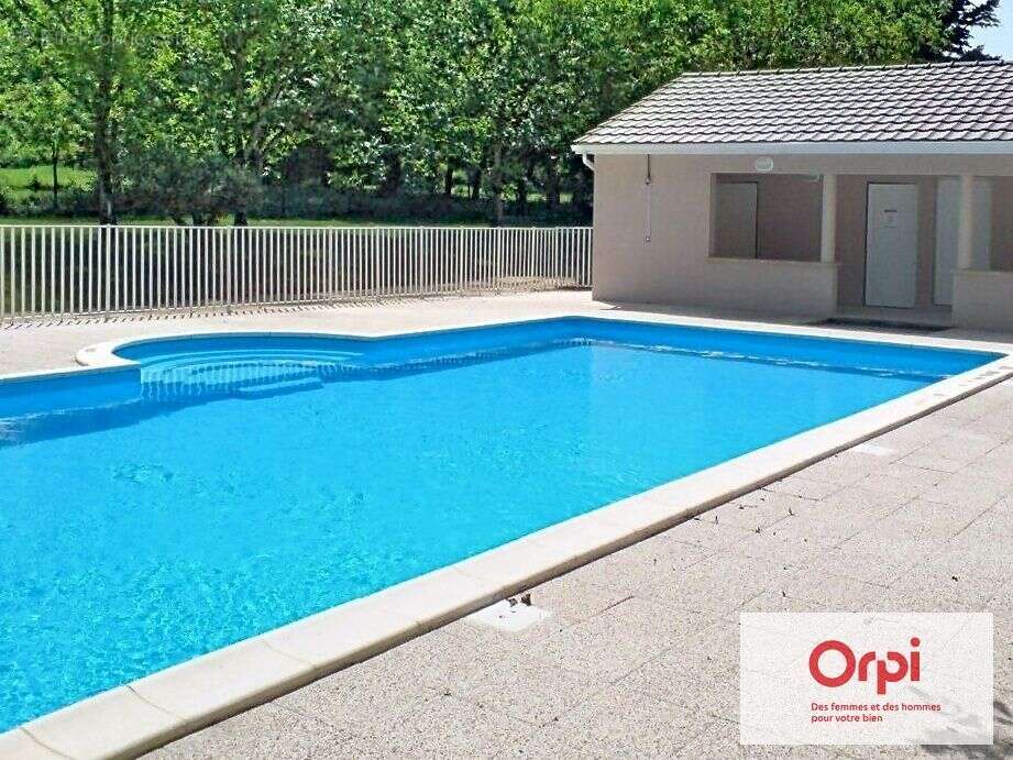 Appartement à PAZAYAC