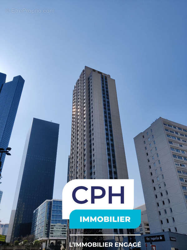 Appartement à COURBEVOIE