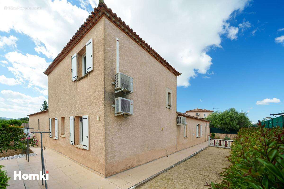 Maison à SAUSSAN