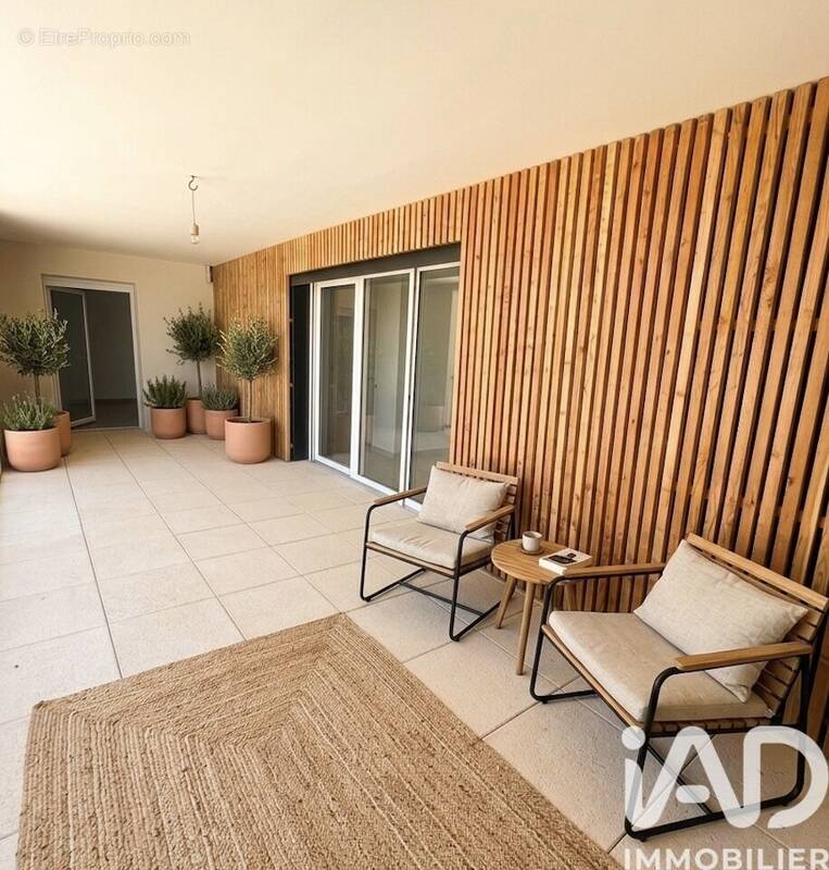 Photo 1 - Appartement à RODILHAN