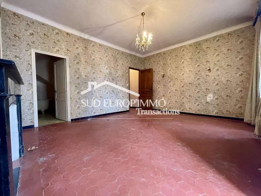 Maison à DRAGUIGNAN