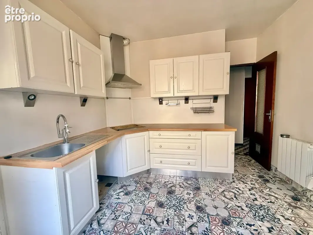 5e Baille. Maison T2 élevée sur un garage de 60m2 - photo 5