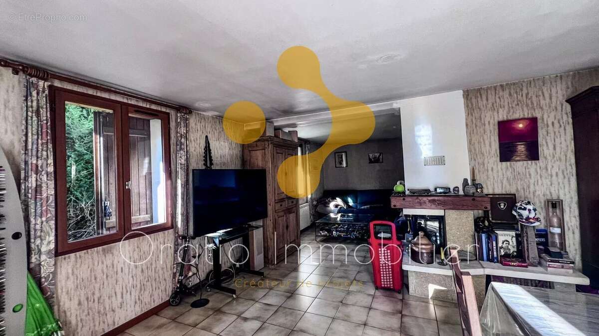 Maison à SAINT-MARTIN-BELLEVUE