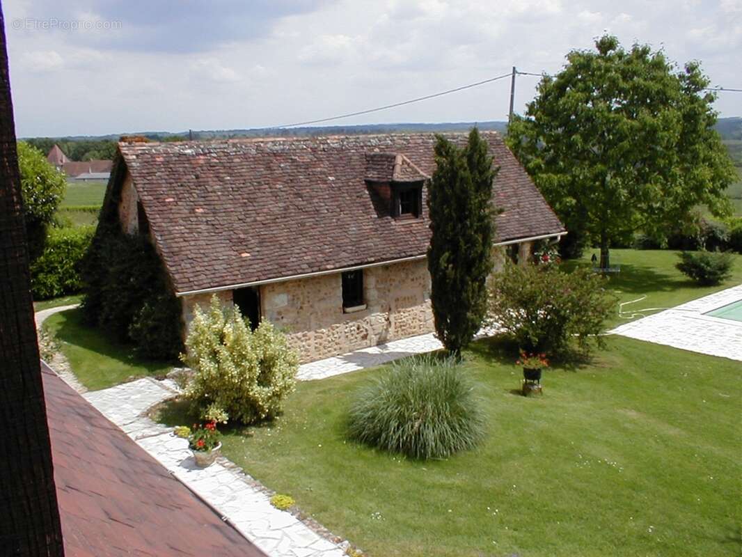 Propriete à vendre 15 pièces LA DOUZE (24) - photo 7